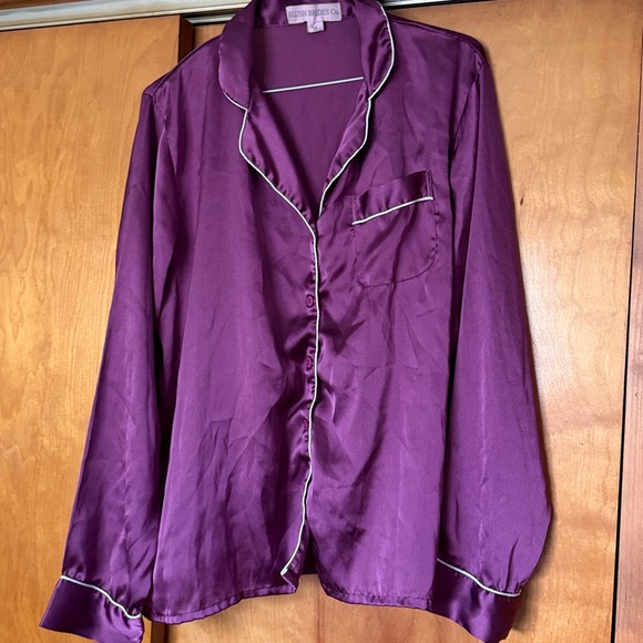 Silk Long Sleeve Shorty Pajama Set - Picture 3 of 8